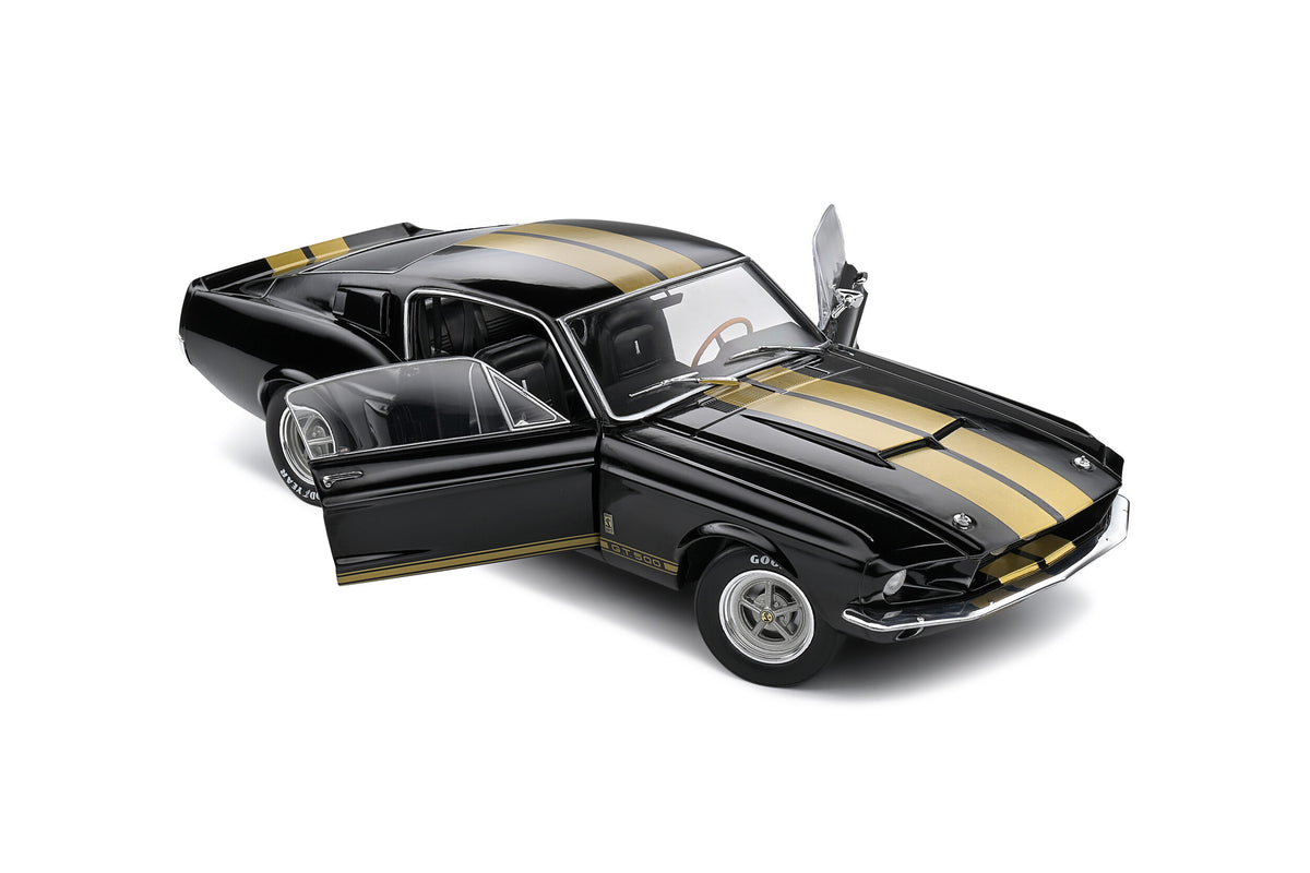Solido - SHELBY GT500 – BLACK / GOLD STRIPES – 1967 - 1:18 scale - Ref