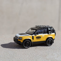 Tarmac Works Global 64 -  Land Rover Defender 90 Trophy Edition scale 1:64