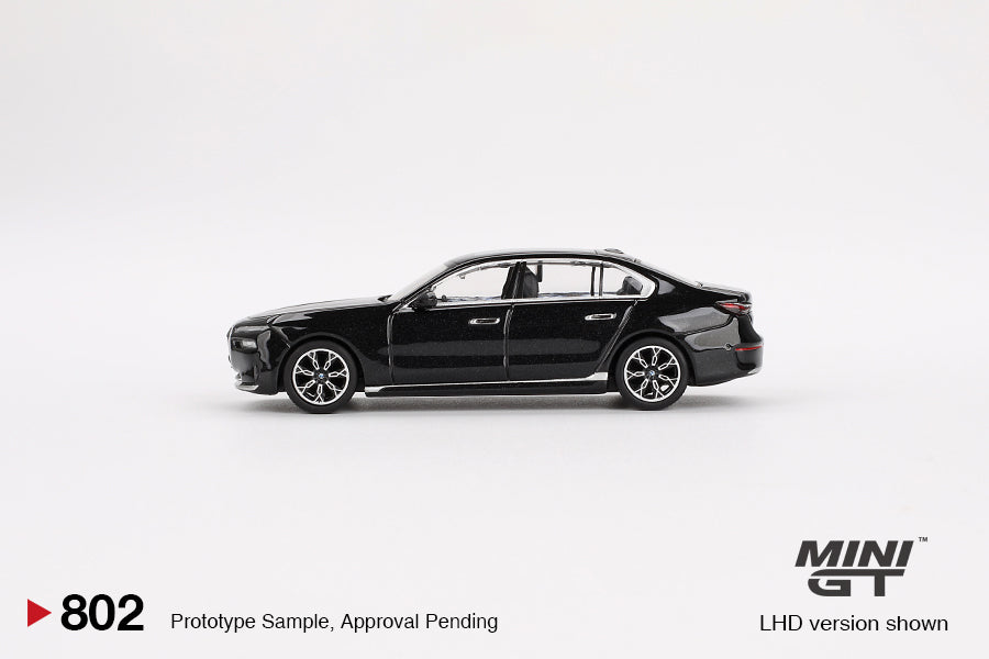 Mini GT 802 - BMW i7 xDrive60 Black Sapphire - 1/64