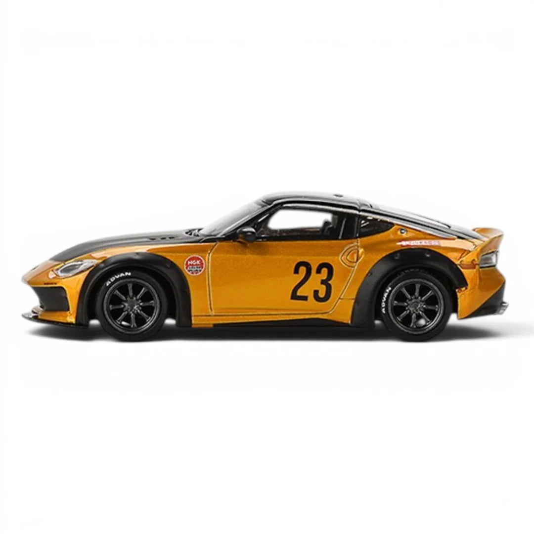 Mini GT 1169 - Nissan - Nissan Z LB NATION WORKS LB Gold - Scale 1:64