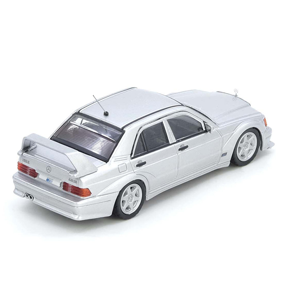 Inno64 - INNO 1:64  Mercedes Benz 190E Silver