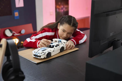 Lego Technic - Dodge Viper GTS-R Sports Car - 42234