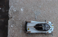 Tarmac Works Global 64 - Pagani Huayra R Bianco Benny - 1/64 scale