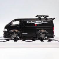 Tarmac Works - Toyota Hiace Widebody Black - Scale 1:64