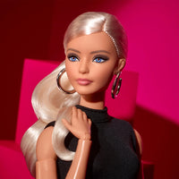 Barbie - BASICS - Signature #02