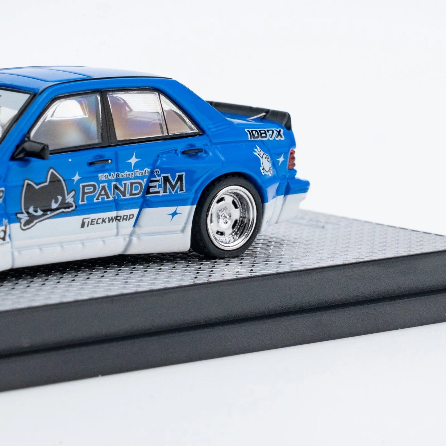 Inno64 - Pandem Rocket Bunny 190E "Echo Gao's Car"