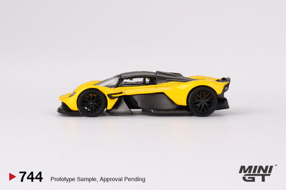 Mini GT 744 - Aston Martin Valkyrie Sunburst Yellow scale 1:64