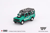 Mini GT - Land Rover Defender 110 1985 County Station Wagon Trident Green - 590